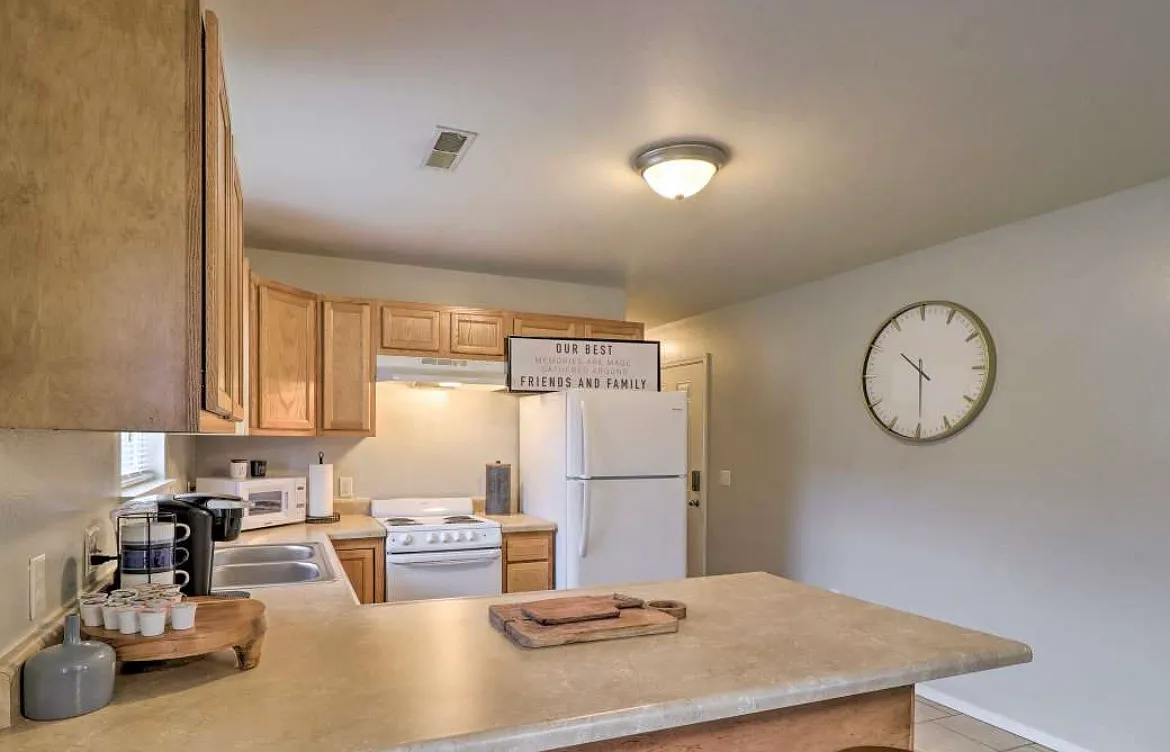 2 bed, 1.5 bath, 893 sqft, $1,850 — Photo 4