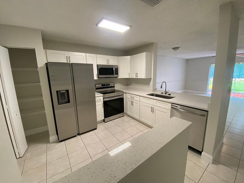 1st image of 9764 Kamena Cir #0