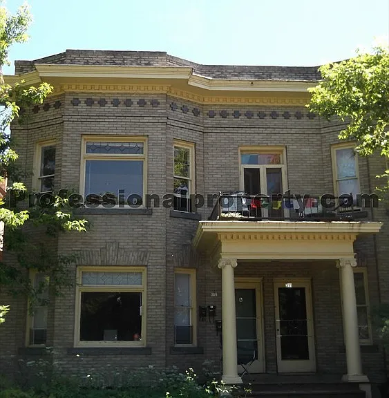 309-323 S 4th St W — Photo 1