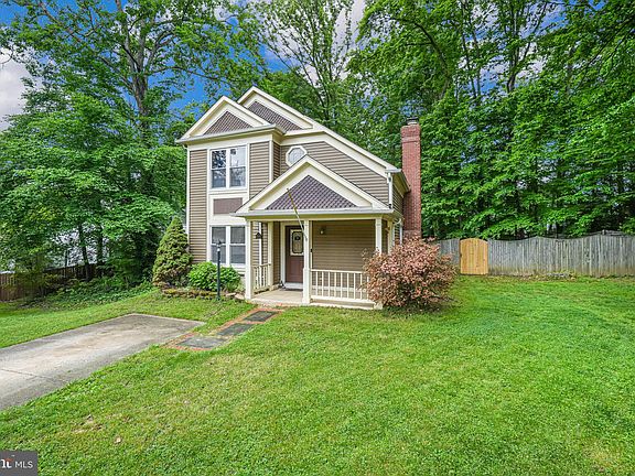 3rd image of 15246 Larkspur Ln