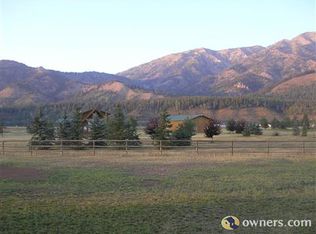 975 Alpine Village Loop, Alpine, WY 83128