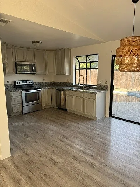 Peppertree Way, Citrus Heights — Photo 4