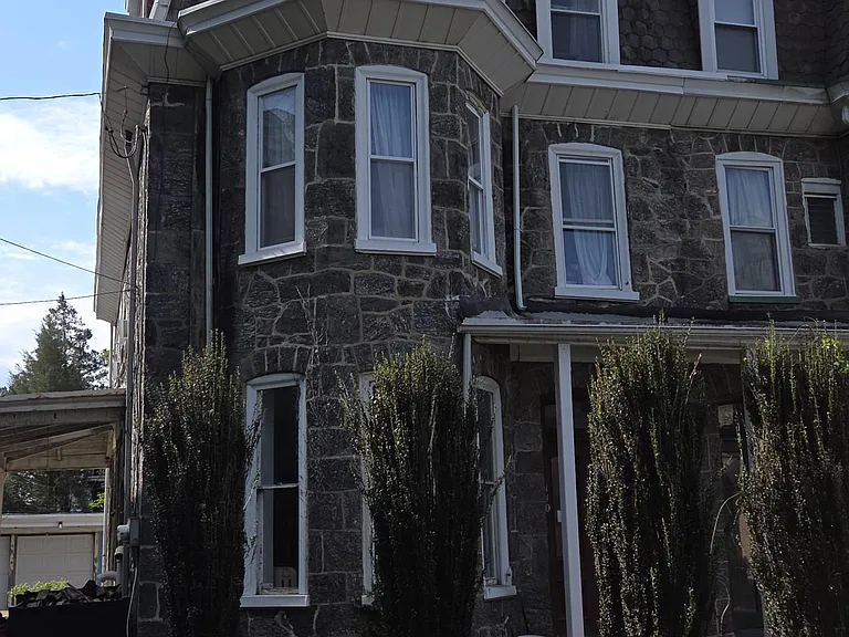 140 Sumac St #1 — Photo 2