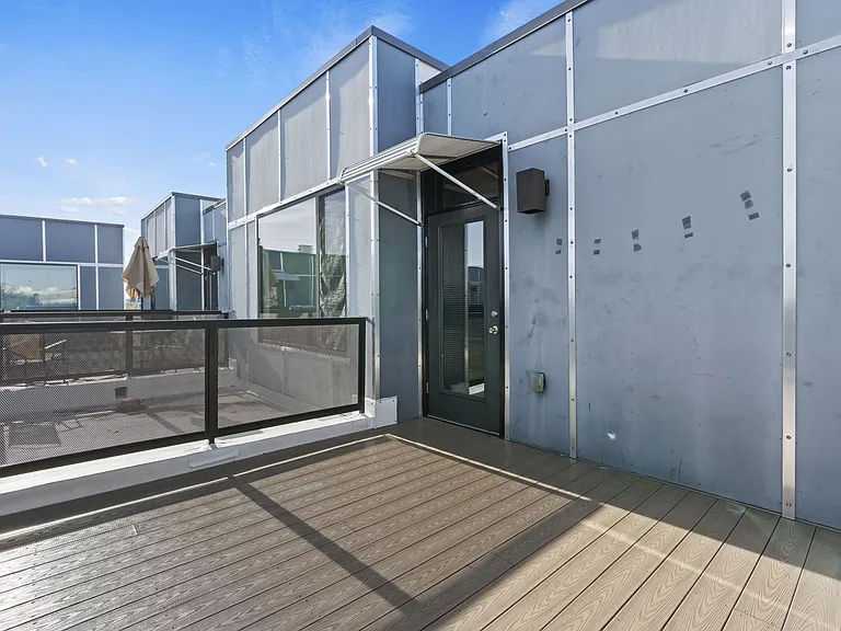 Matrix Midtown — Photo 21