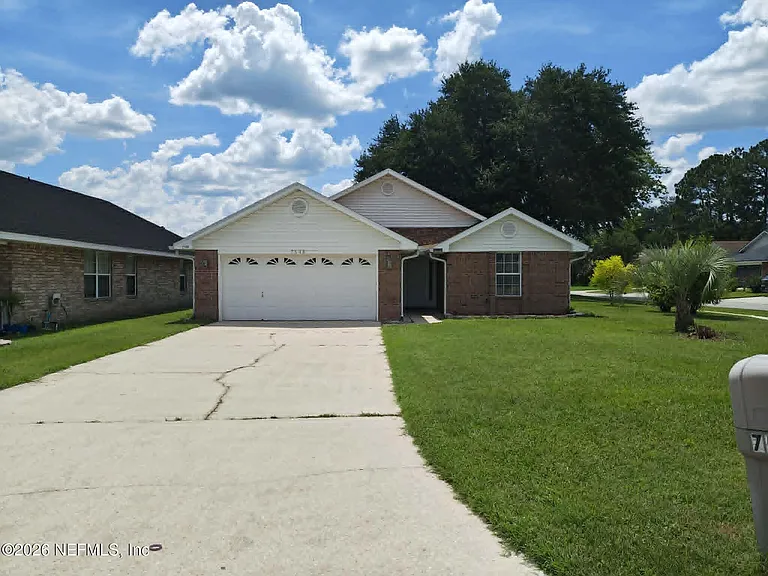 7548 Cliff Cottage Dr — Photo 2