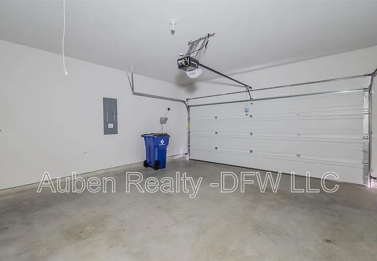 1343 Fox Hollow Rd — Photo 33