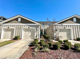 269 Aralia Ln, Jacksonville, FL 32216