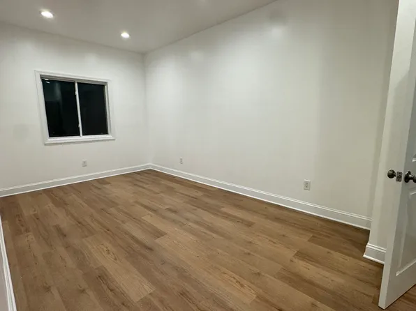 (undisclosed Address), Bronx, NY 10470