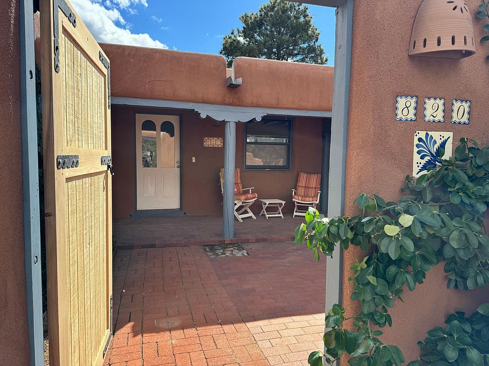 Entrance to Courtyard