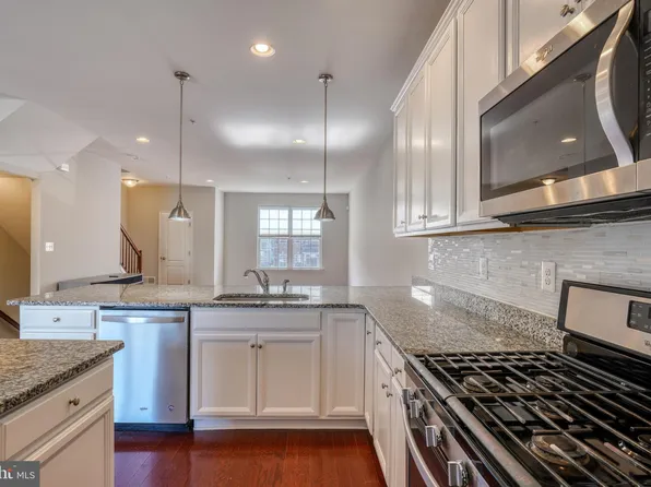 985 Morgan Run Rd, Baltimore, MD 21220