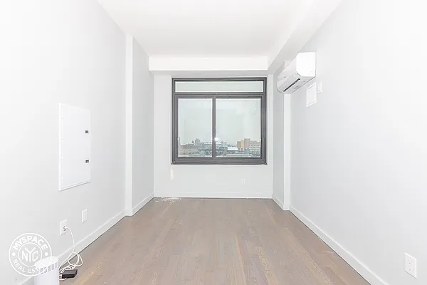 Rented by MySpaceNYC | media 38