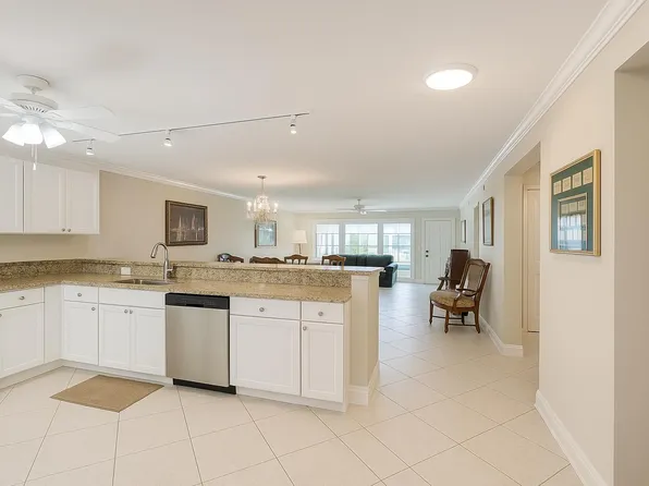 18900 Stewart Circle #7, Boca Raton, FL 33496