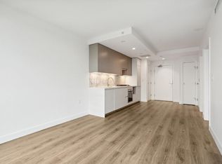 8181 Chester St #409, Vancouver, BC V5X 0J9