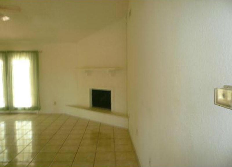 2nd image of 4821 Meadow Vale Cir