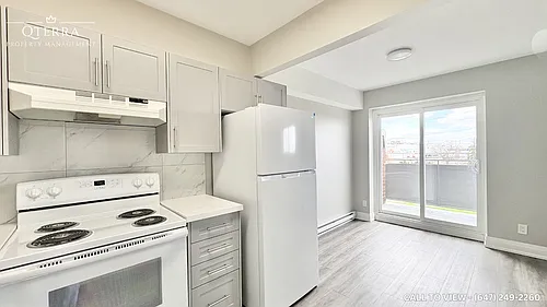 309 Cordova Rd #303 Photo 1