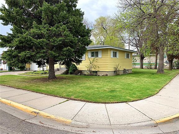 3rd image of 1144 Lynn Ave