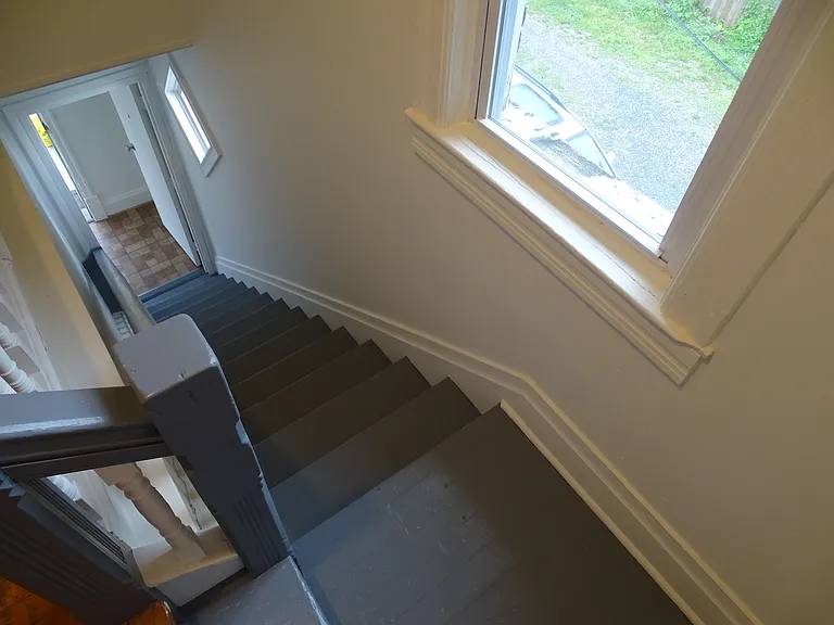 435B Winchester Ave — Photo 25