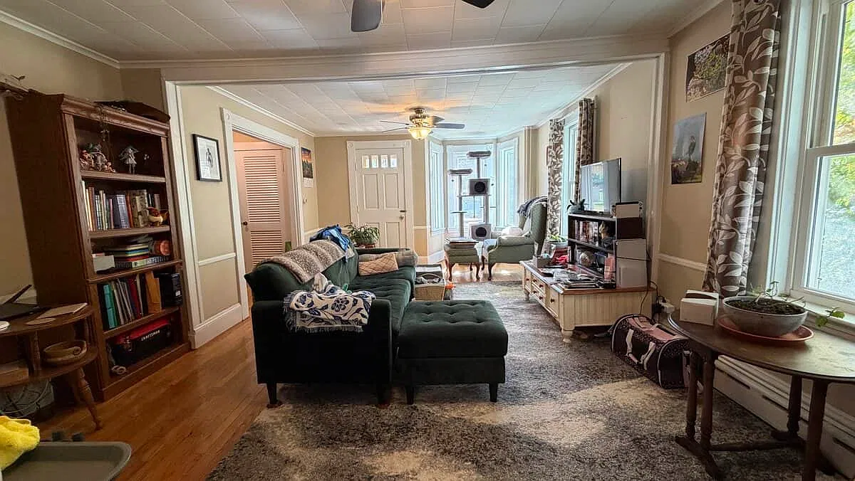 2 bed, $1,600 — Photo 3