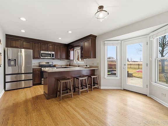 5th image of 2782 Miller Rd