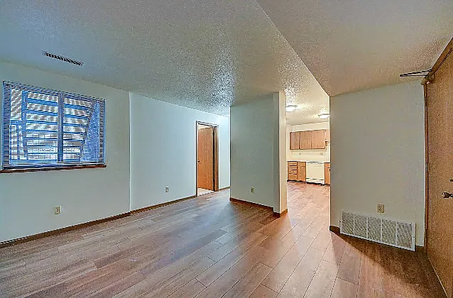34 Lincoln Ave — Photo 13
