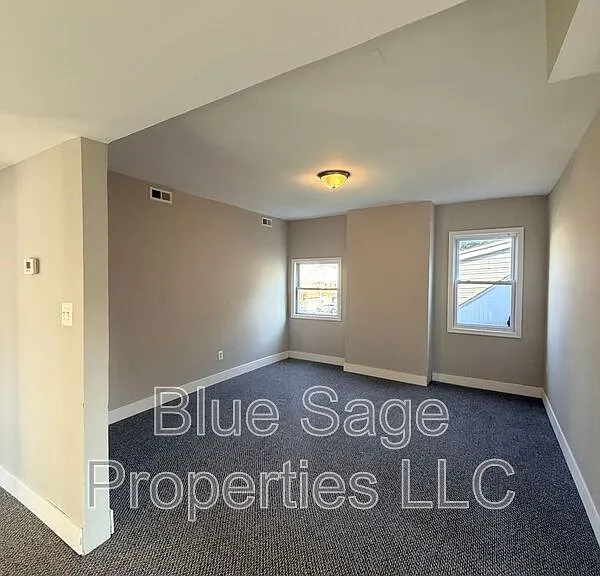 900-902 Church Ln #902 CHURCH LN — Photo 25