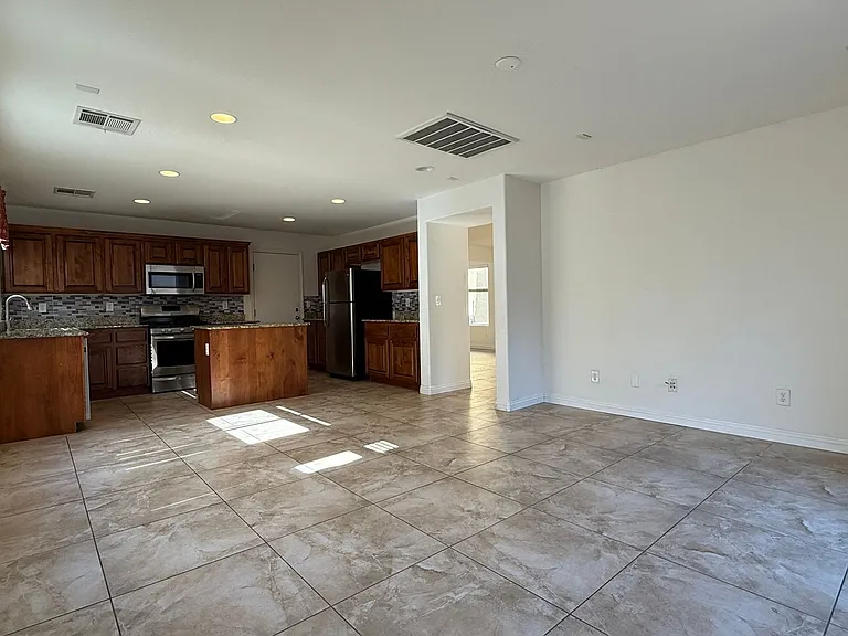 8967 Ryan Creek Ave — Photo 18