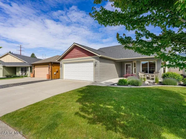 7881 W Kayak Ct, Rathdrum, ID 83858