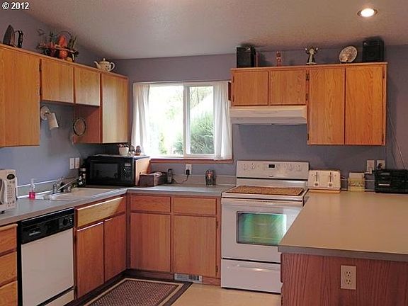 2nd image of 31389 NW Claxter St