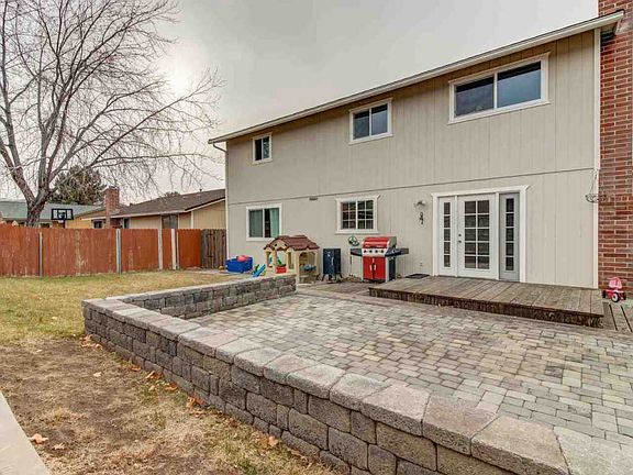 3rd image of 3269 Candelaria Dr