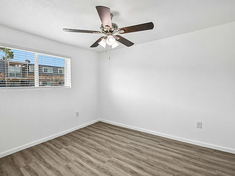 Nueva Vida Apartments — Photo 20