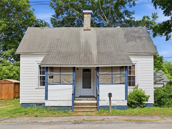 19 Geer St, Belton, SC 29627