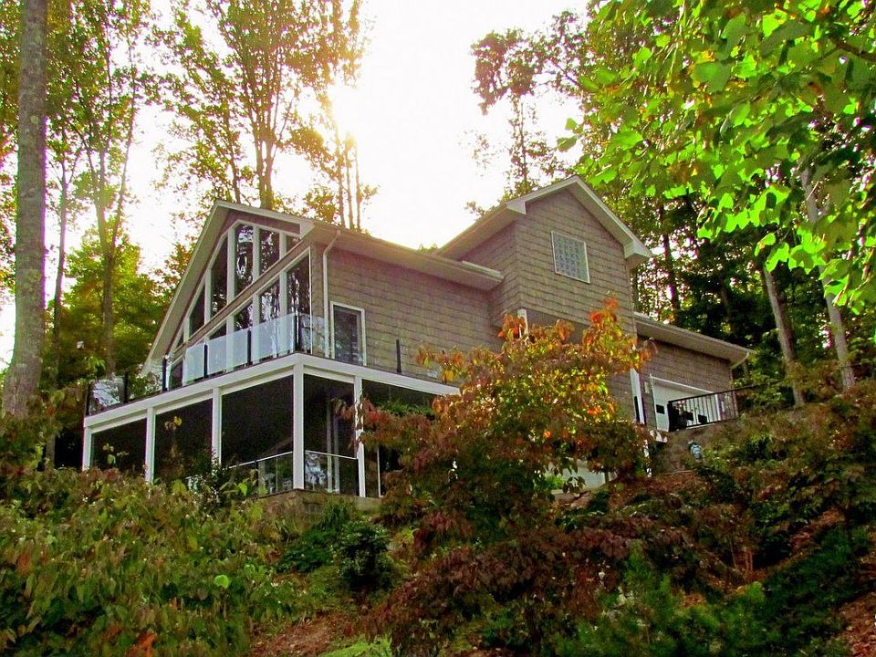 For Sale: 124 Shore Side DR, Hardy, Virginia 24101