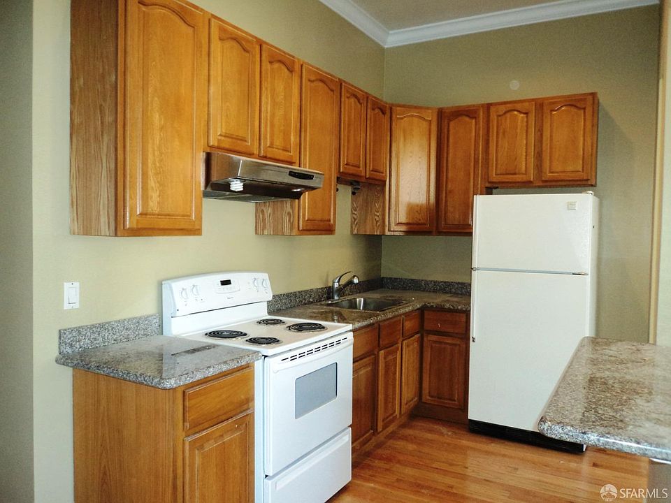 1st image of 2555 Sacramento St
