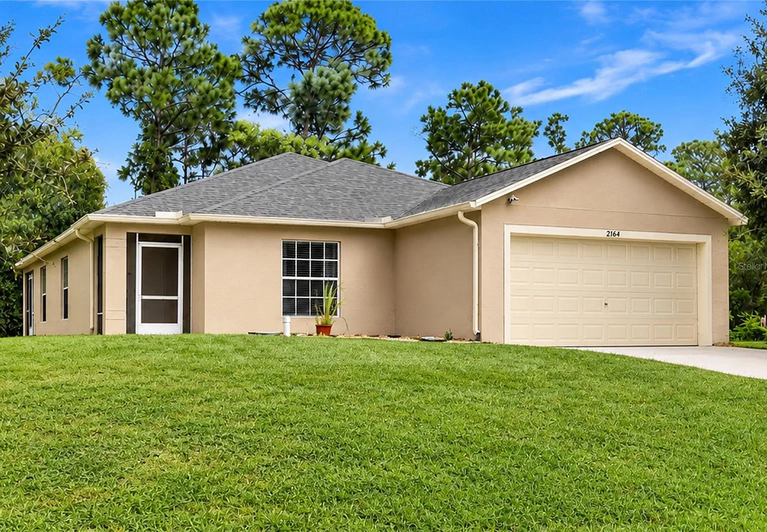3 bed, 2.0 bath, 1583 sqft, $1,750 — Photo 2