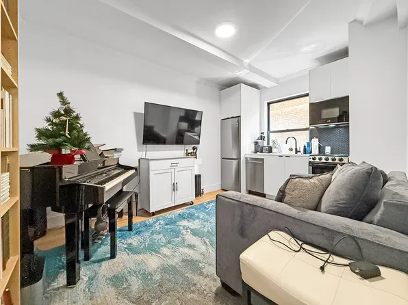 166 West 75th Street image 1 of 8