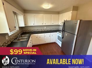528 SW Levens St APT 11, Dallas, OR 97338