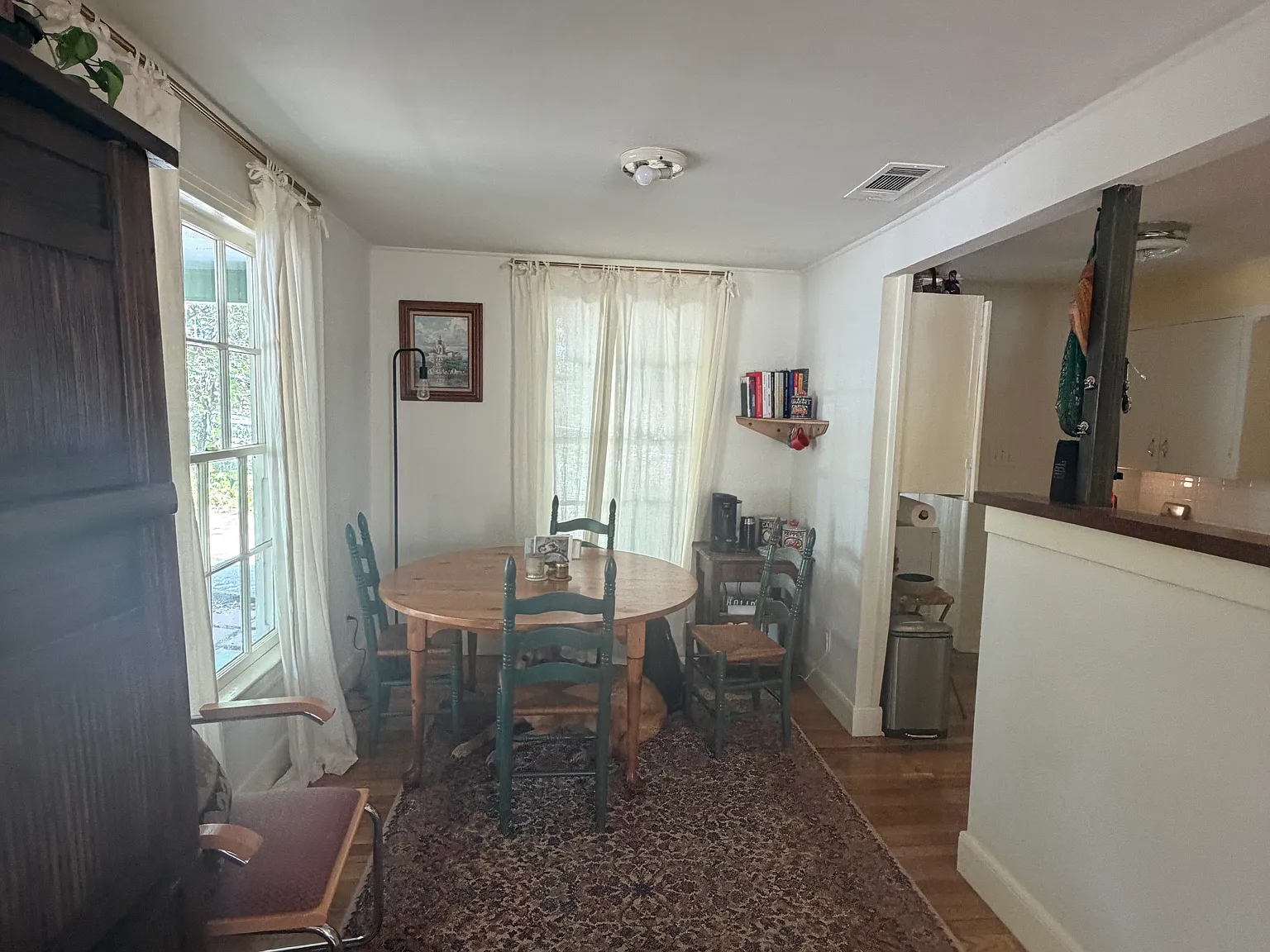 2 bed, 980 sqft, $3,200 — Photo 4
