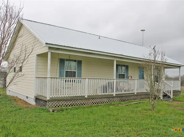 199 Sunset Trl, Luling, TX 78648
