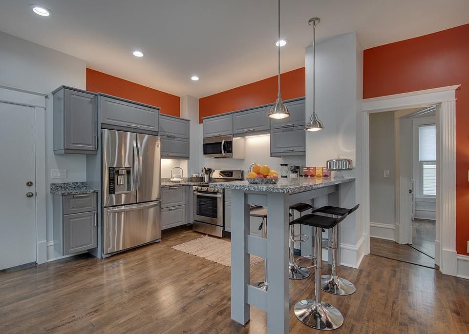 Completely remodeled kitchen with brand new stainless steel applicances
