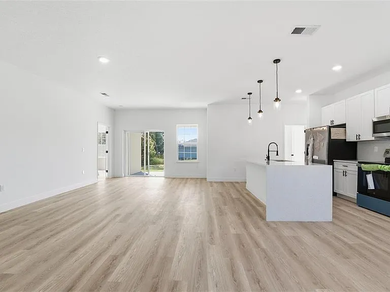 4572 SW 149th St — Photo 9