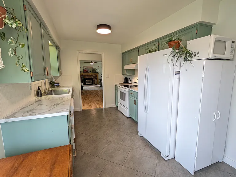 3103 Plymouth Dr — Photo 11