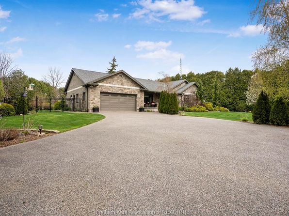 21945 Communication Rd, Chatham Kent, ON N7M 5J3