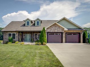 736 Hales Chapel Rd, Johnson City, TN 37615