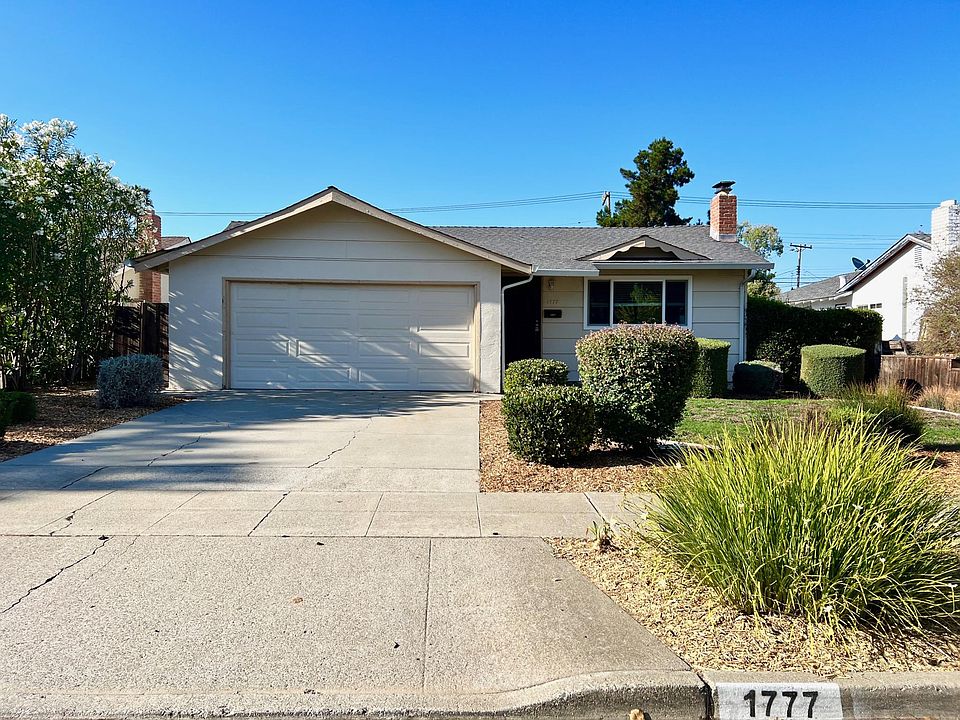 1st image of 1777 Wyrick Ave
