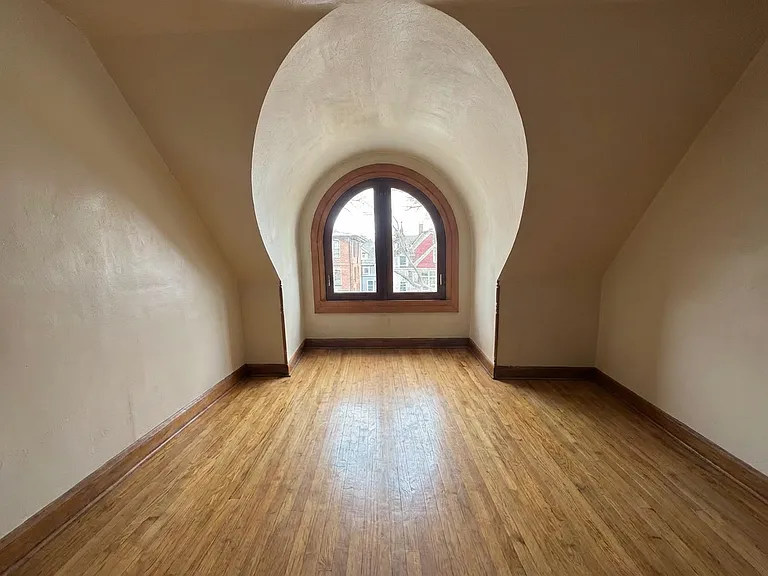 952 Spaight St #952 — Photo 2