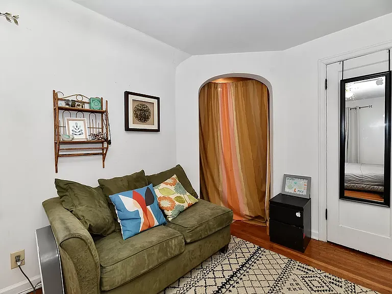 4629 N Kenwood Ave — Photo 6