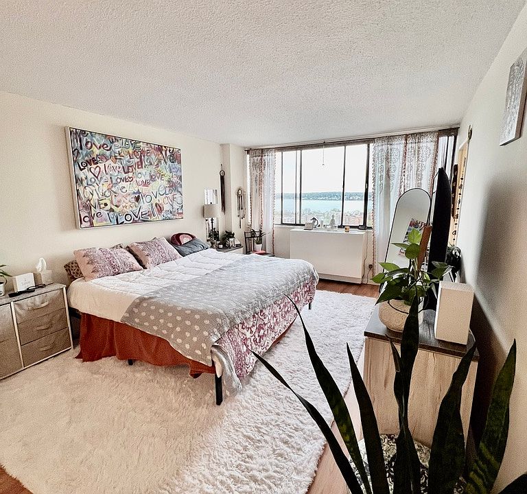 1st image of 2 Bay Club Dr APT 21Z4