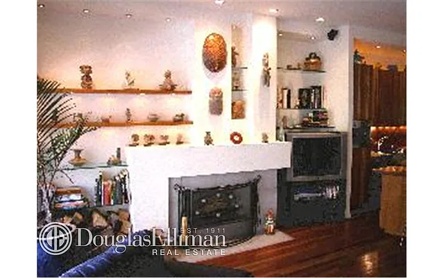 Rented by Douglas Elliman | media 20