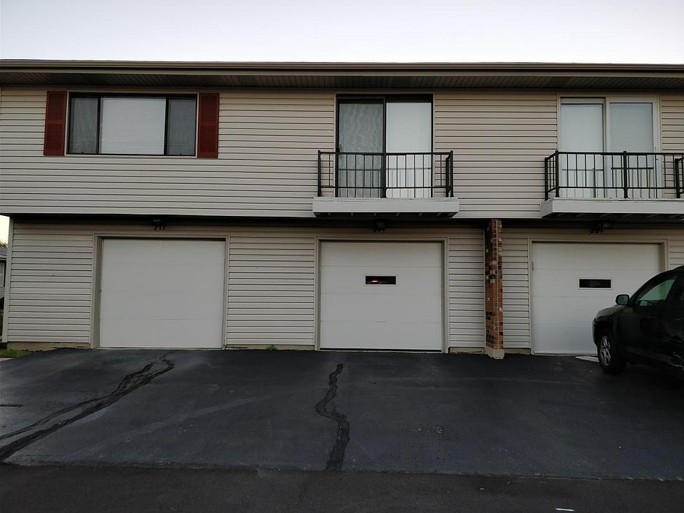 1st image of 219 Wapoos Ct #0