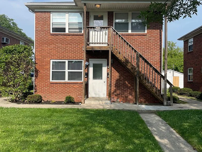 23 S Webster Ave — Photo 6